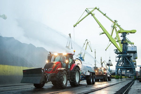 Мурманский морской торговый порт принял в эксплуатацию трактор Valtra®  Т144